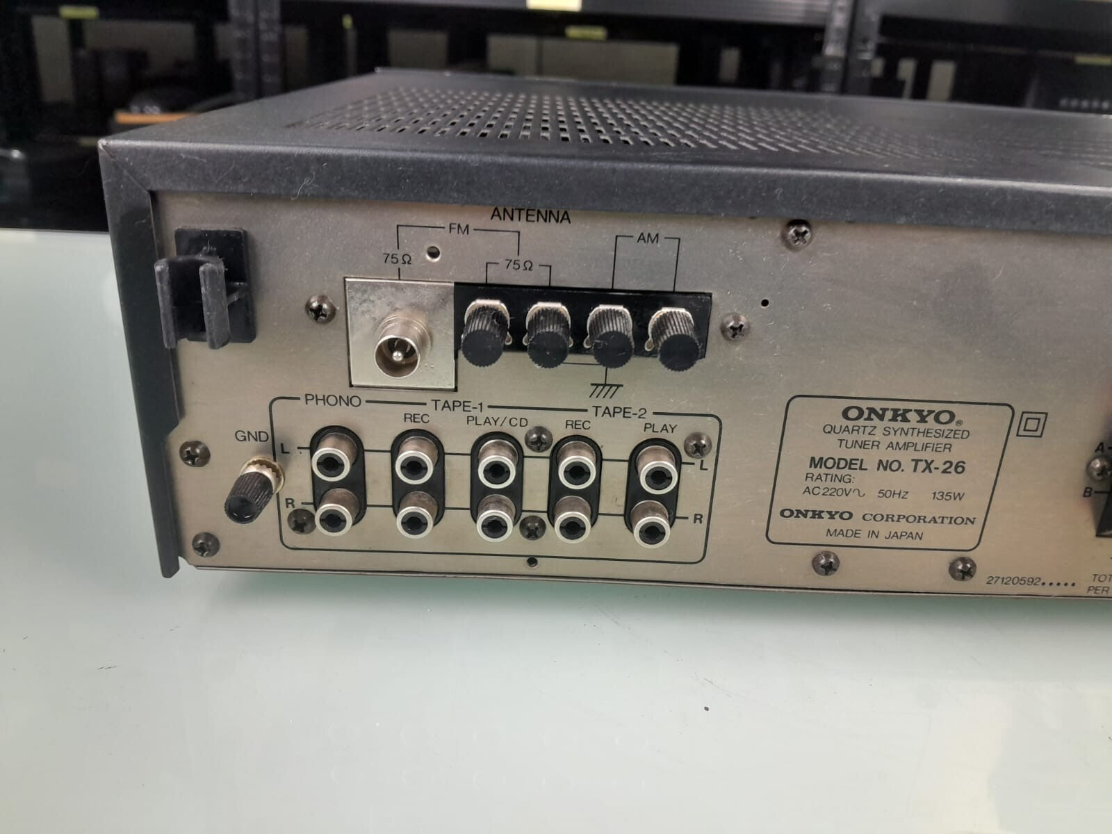 ONKYO TX 26 QUARTZ SYNTHESIZED TUNER AMPLIFIER