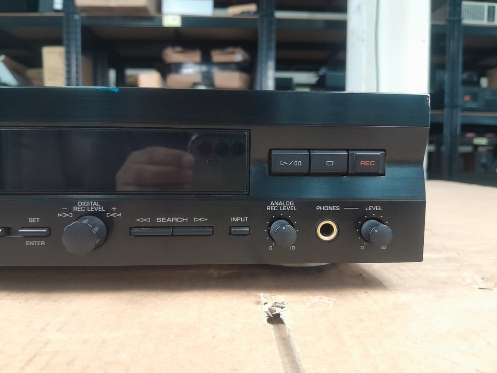 Yamaha MDX-595 Natural Sound Minidisc Recorder