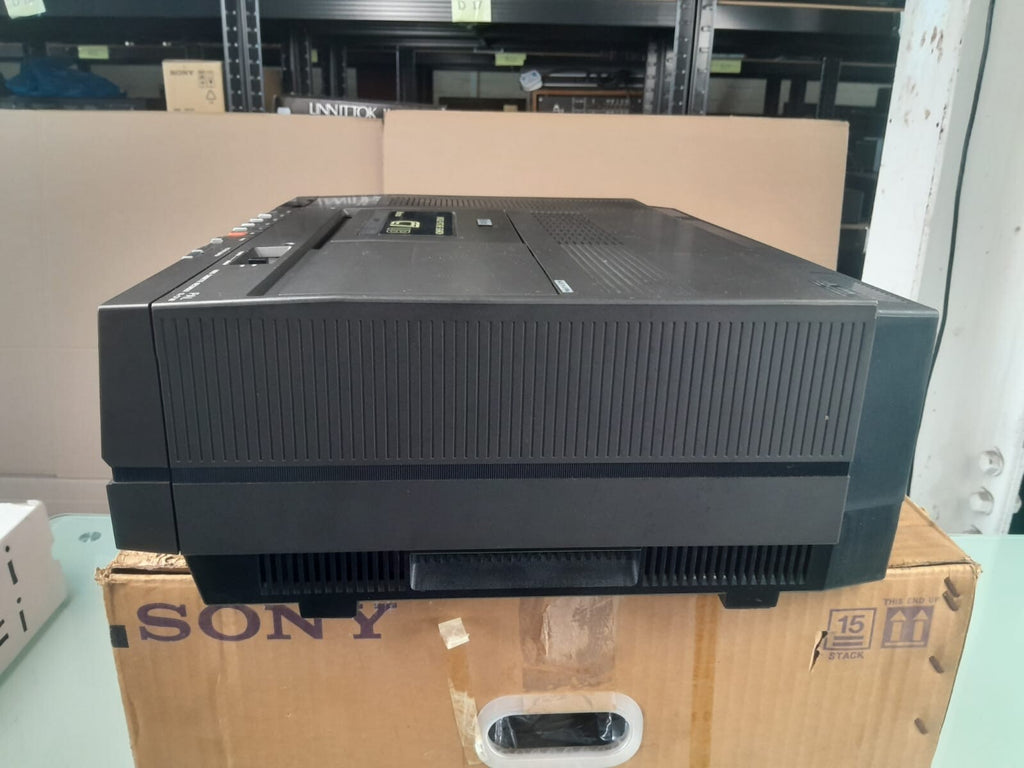 SONY SL C7UB BETAMAX VIDEO CASSETTE RECORDER