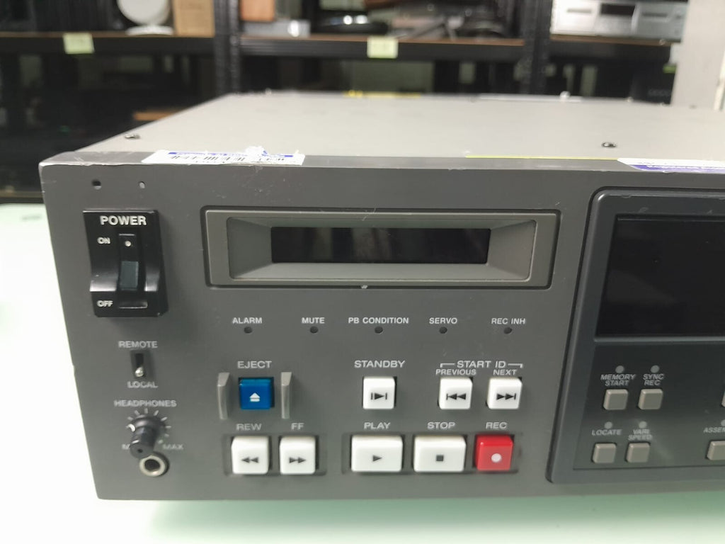SONY PCM 7010 DIGITAL AUDIO RECORDER