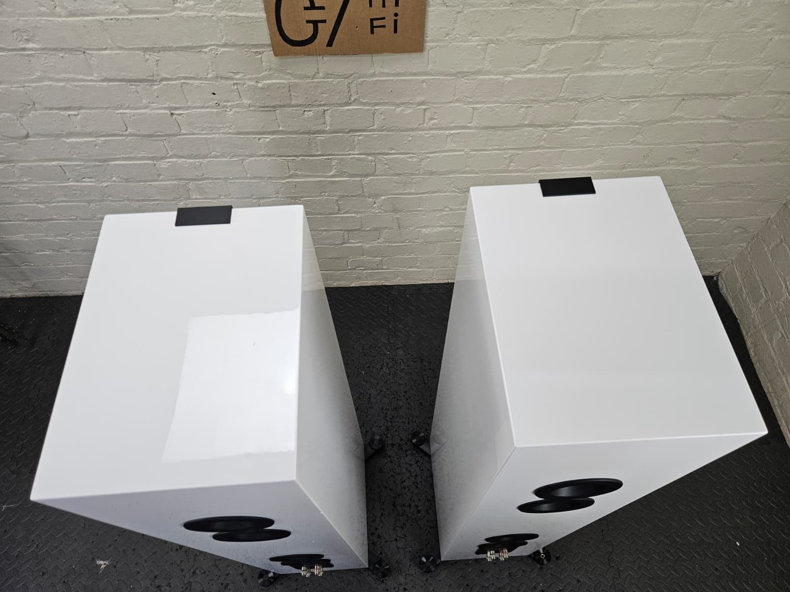KEF R900 FLOOR STANDING SPEAKERS