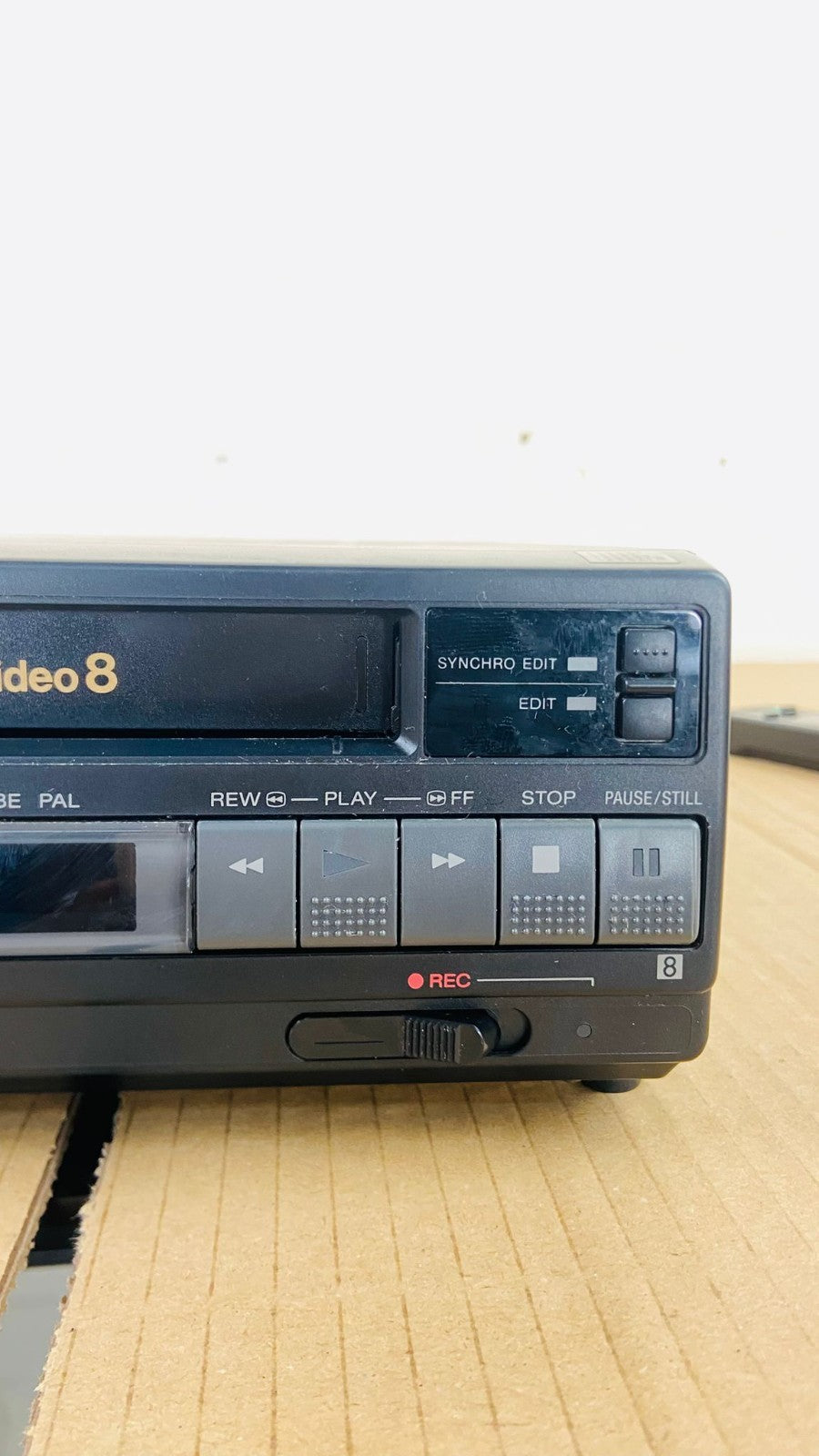 SONY EV C3E PAL VIDEO 8 VIDEO CASSETTE RECORDER WITH REMOTE