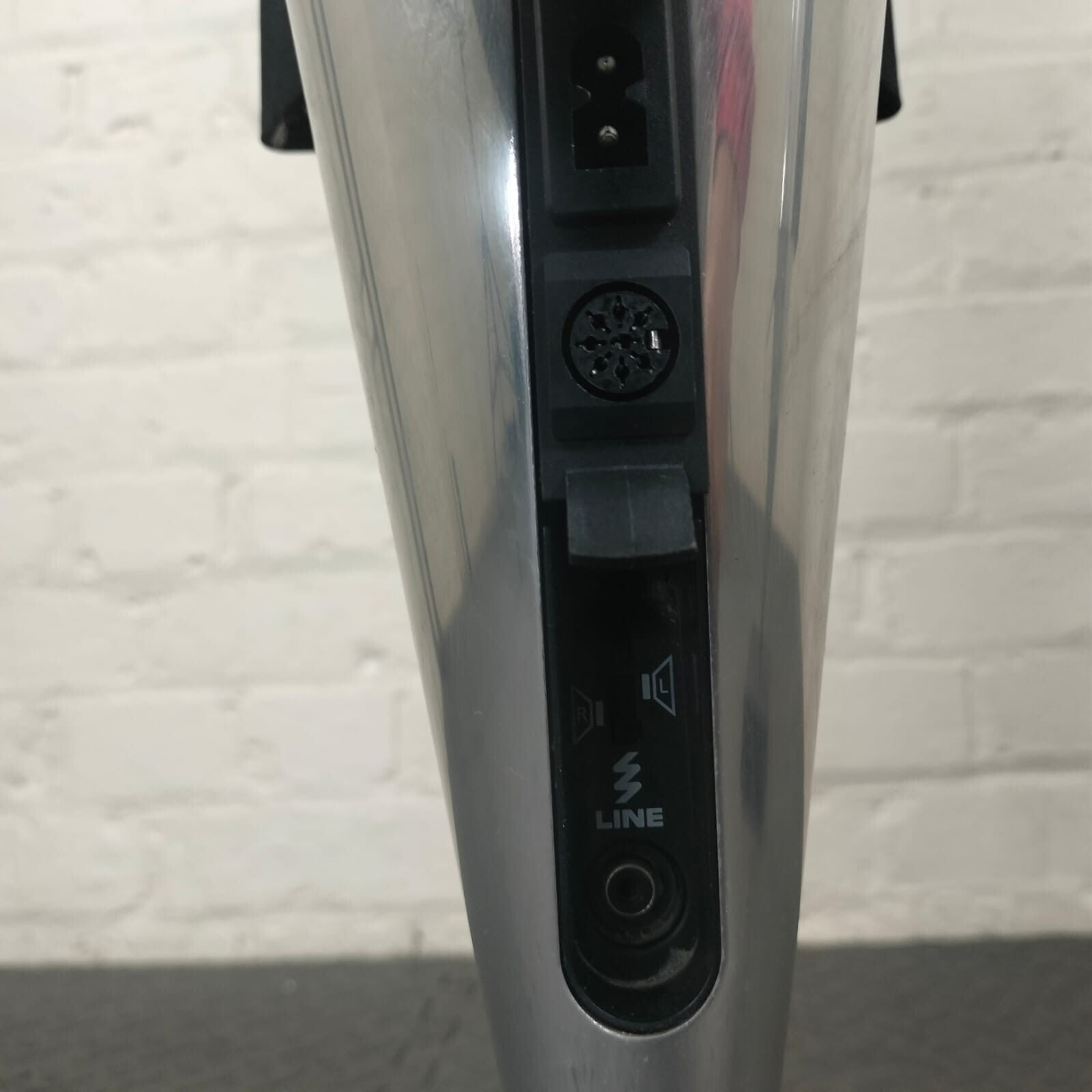 BANG & OLUFSEN B&O BEOLAB 8000 FLOOR STANDING SPEAKERS