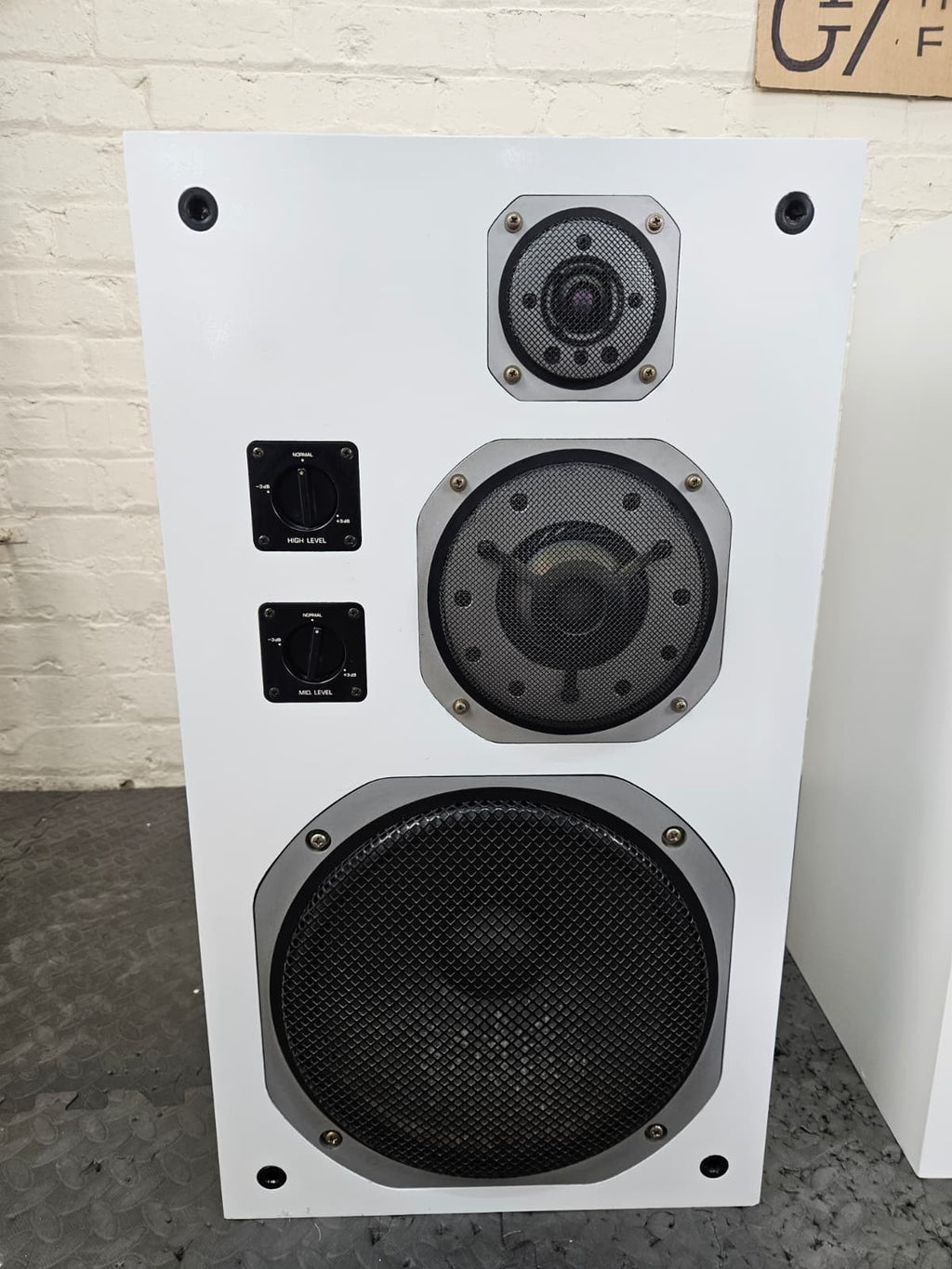 YAMAHA NS 1000M SPEAKERS