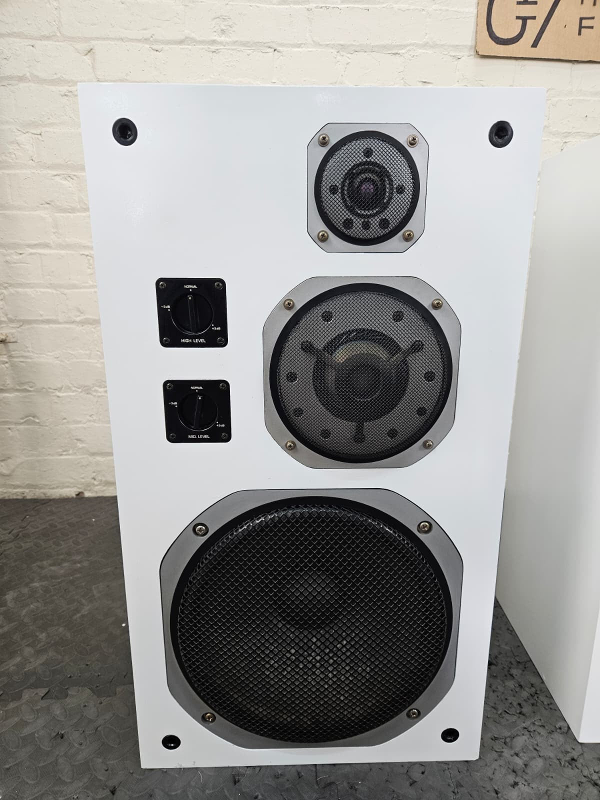 YAMAHA NS 1000M SPEAKERS