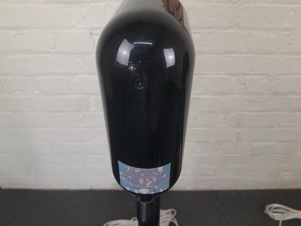 Q ACOUSTIC 7000LRI SPEAKERS WITH 7000ST FLOOR STANDS AND QED SPEAKER CABLES