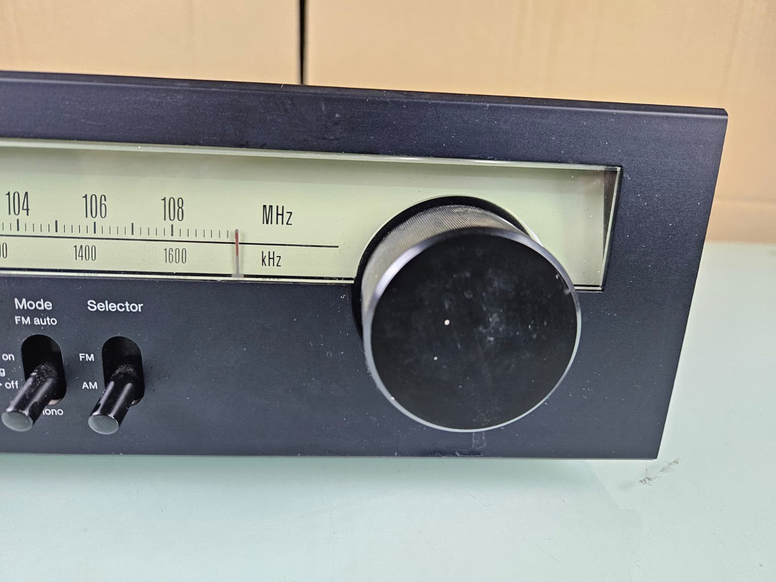 SANSUI TU 217 AM/FM STEREO TUNER