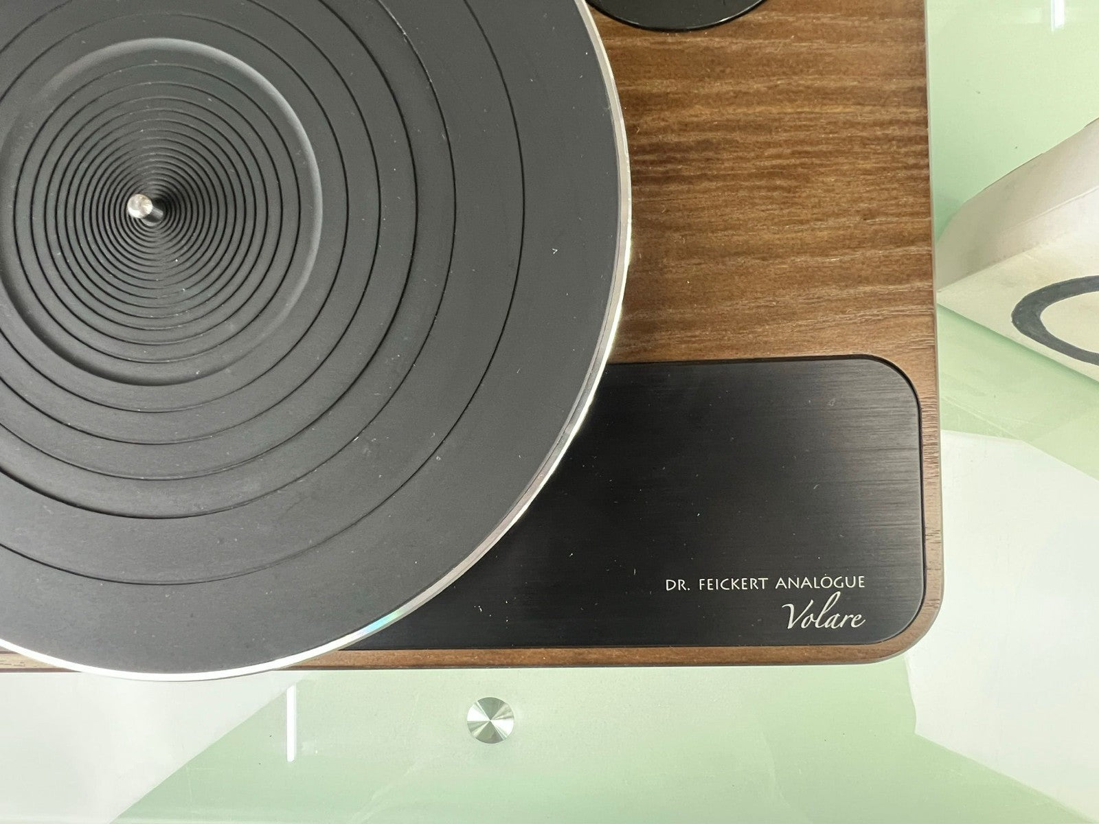 DR. FEICKERT ANALOGUE VOLARE TURNTABLE