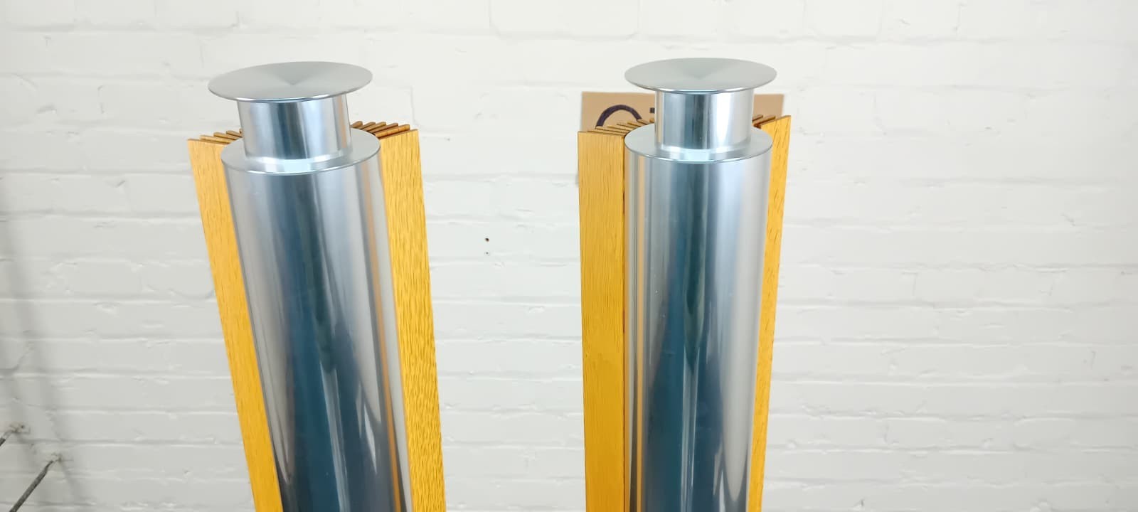 BANG & OLUFSEN B&O BEOLAB 18 FLOOR STANDING ACTIVE SPEAKERS