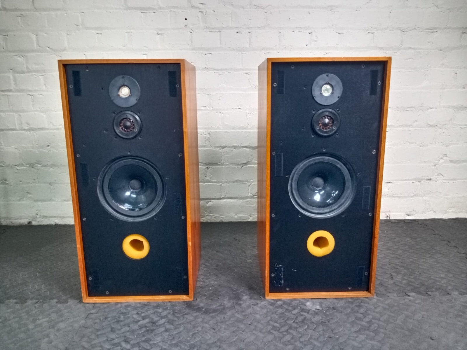 Spendor BC1A with M50 amplifiers Floor Standing Speakers