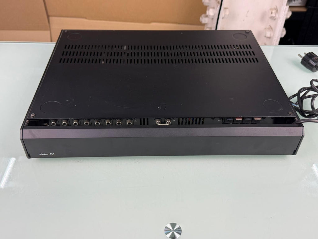 BRAUN ATELIER R1 INTEGRATED AMPLIFIER