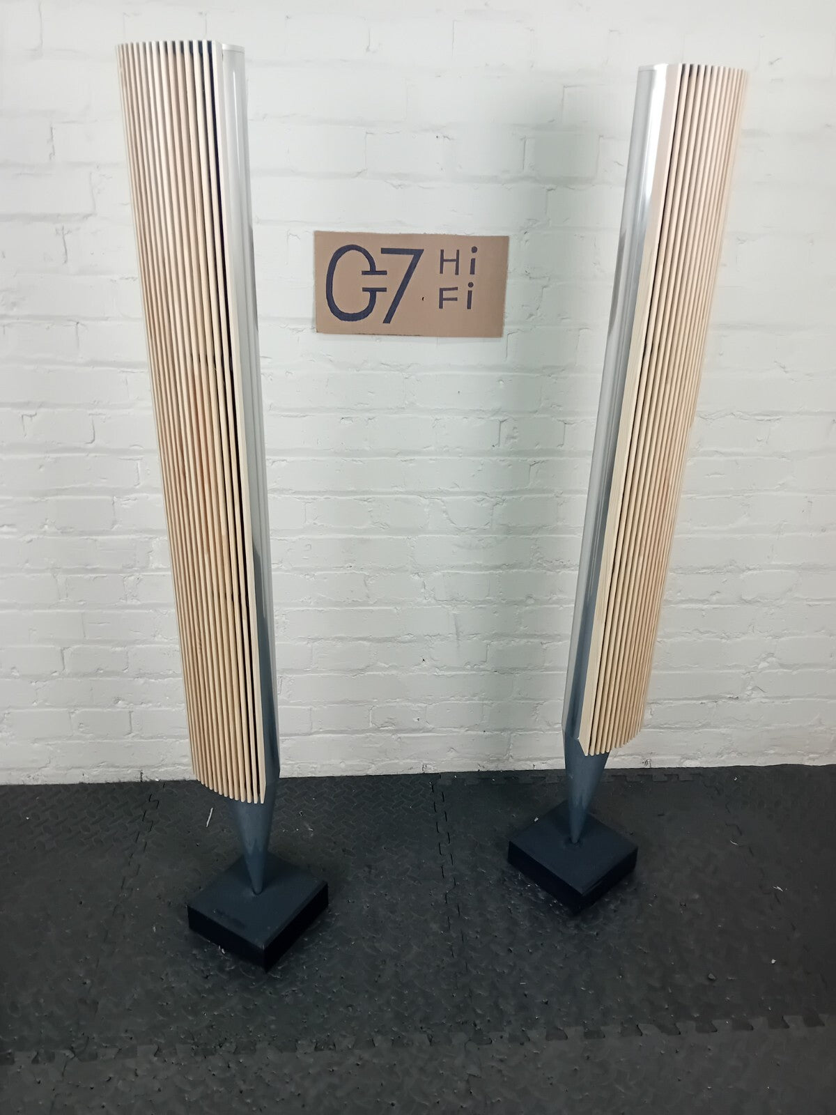 BANG & OLUFSEN BEOLAB 8000 18 28 6000 4000 3 5 1  50 90 FLOOR ACTIVE SPEAKERS