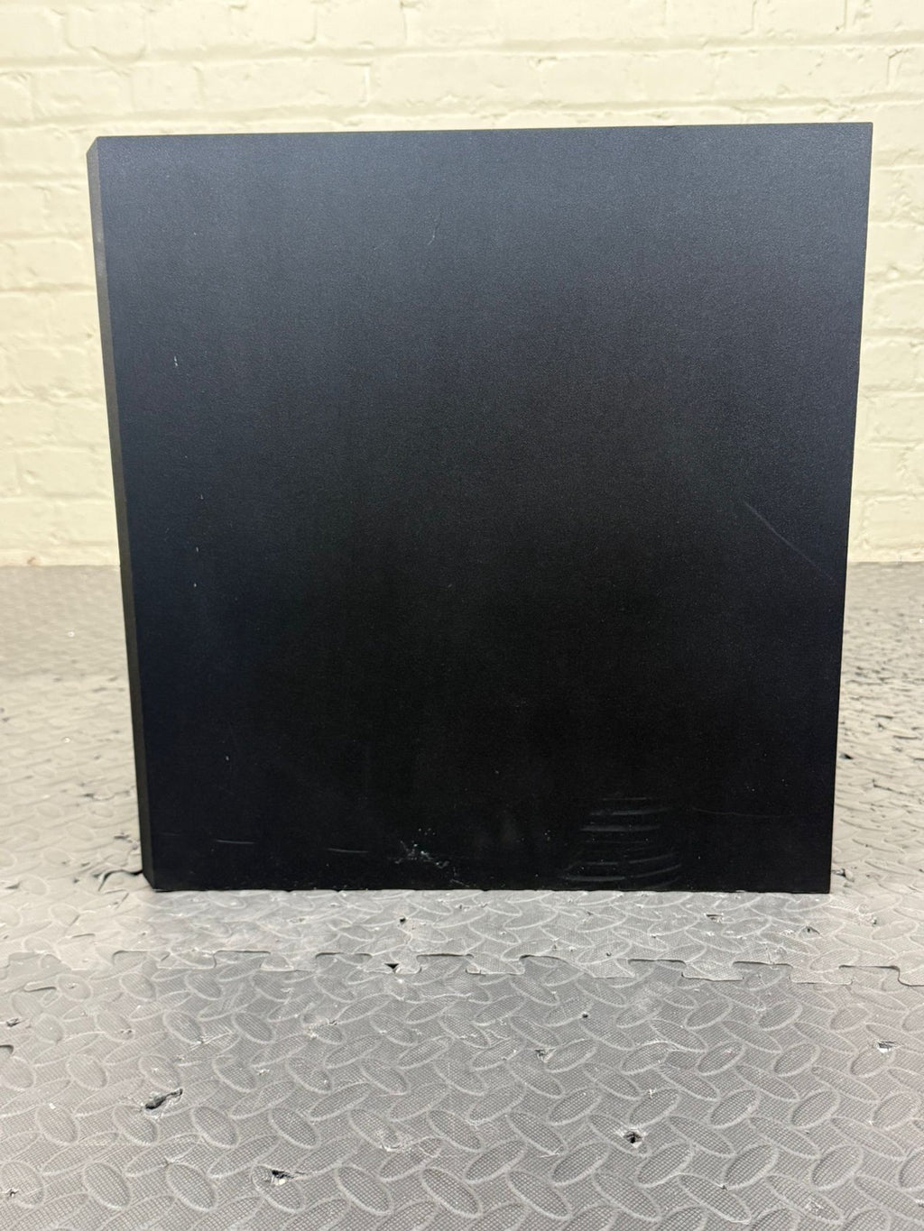 Miller Kreisel  M&K SOUND SB1250 SUBWOOFER