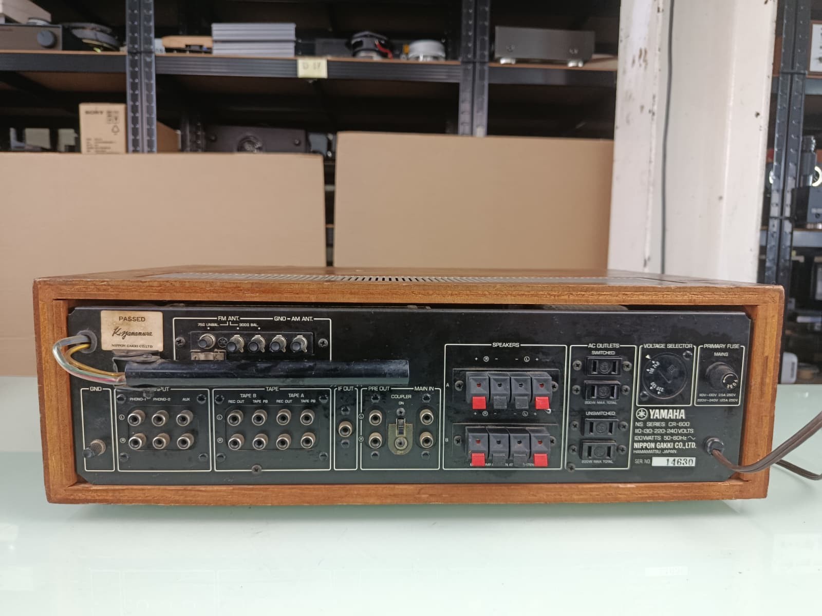 YAMAHA CR 600 NATURAL SOUND STEREO RECEIVER