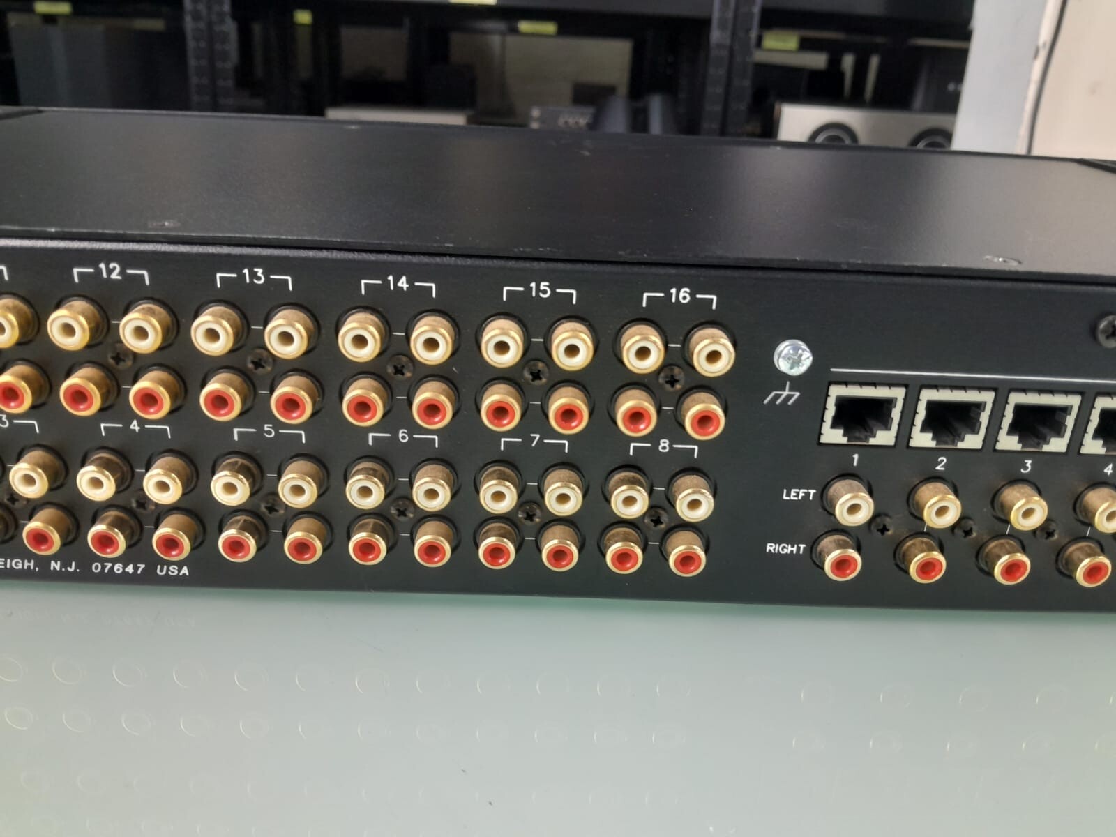 CRESTRON CNX BIPAD8 PROFESSIONAL AUDIO DISTRIBUTION PROCESSOR #002