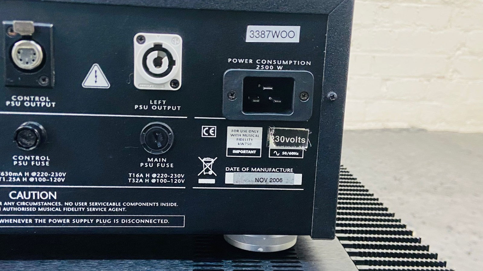 MUSICAL FIDELITY KW 750 POWER AMPLIFIER WITH KW 750 PSU POWER SUPPLY