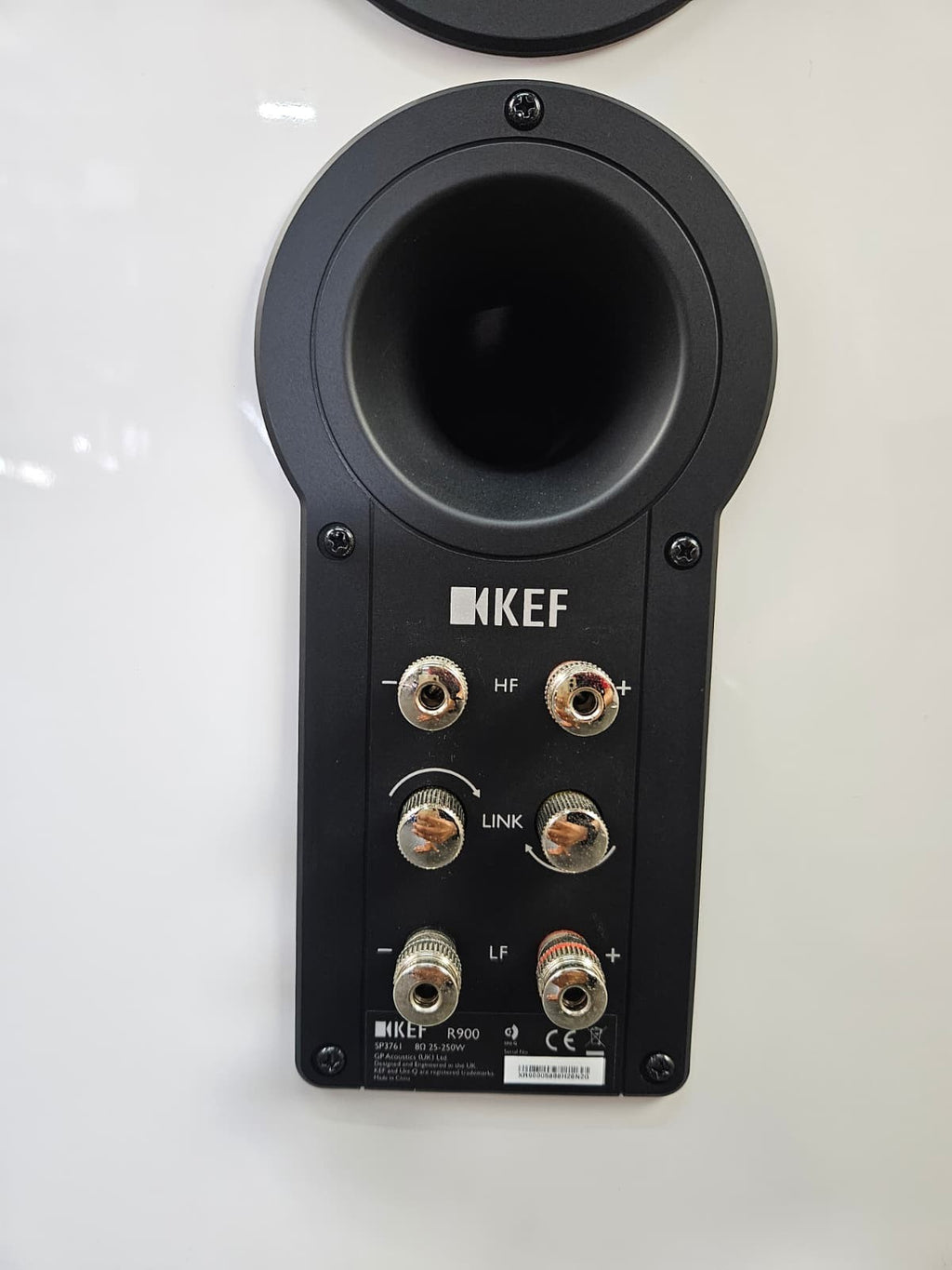 KEF R900 FLOOR STANDING SPEAKERS