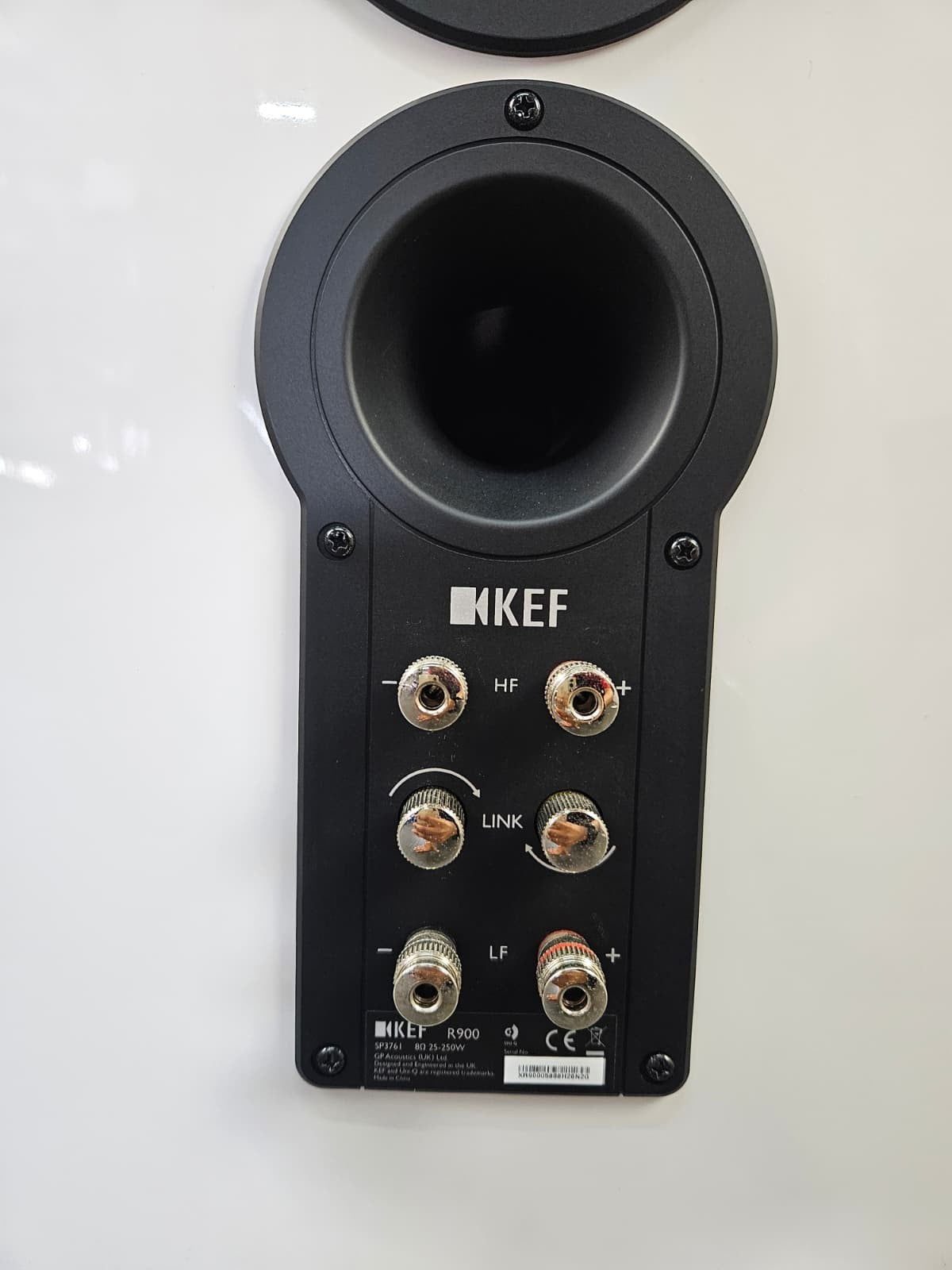 KEF R900 FLOOR STANDING SPEAKERS