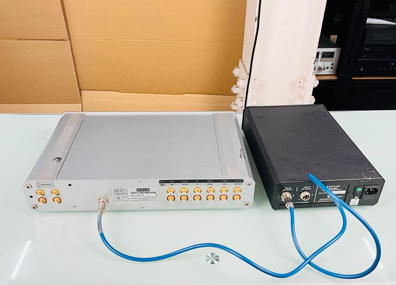 ROKSAN ROK L2 PRE AMPLIFIER WITH ROK DS4 POWER SUPPLY
