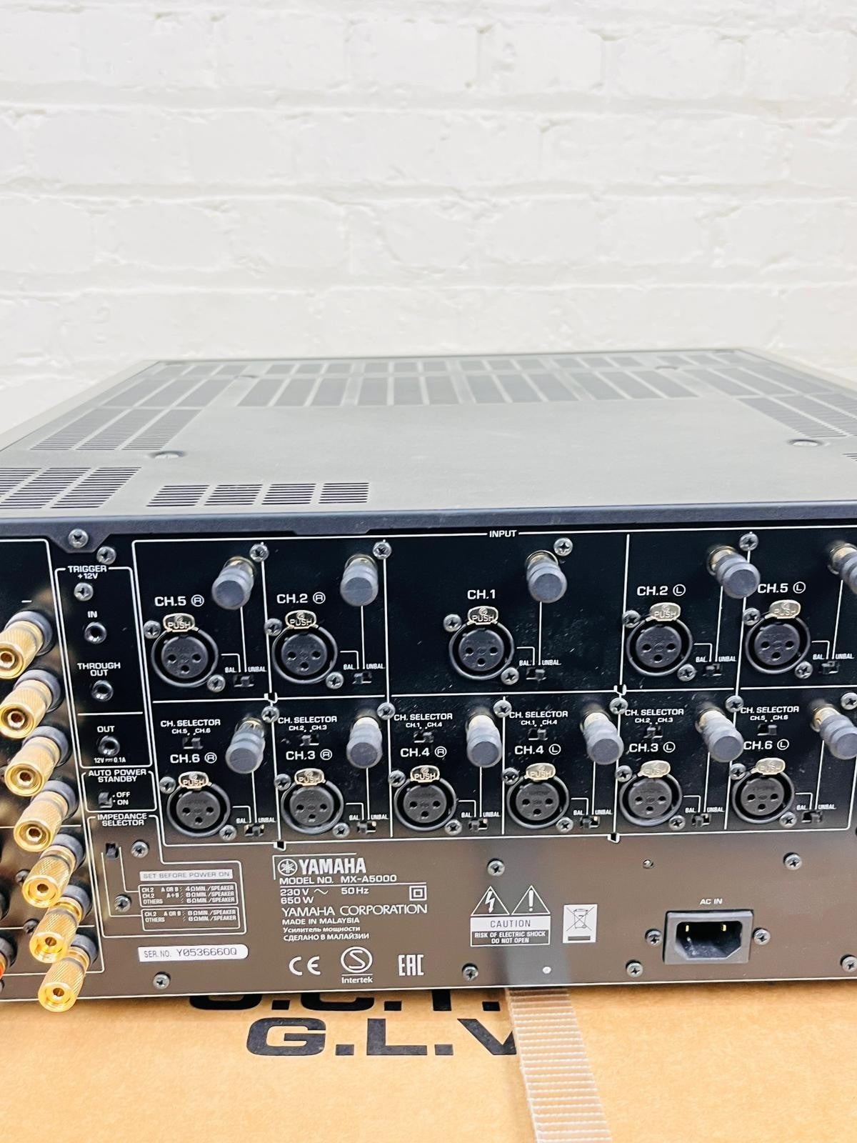 YAMAHA AVENTAGE MX A5000 NATURAL SOUND 11 CHANNEL POWER AMPLIFIER