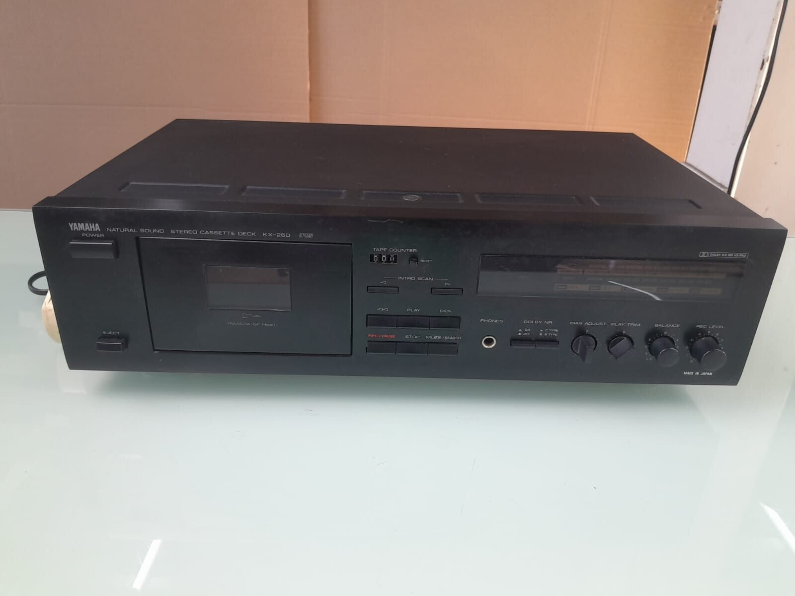 YAMAHA KX 260 NATURAL SOUND STEREO CASSETTE DECK