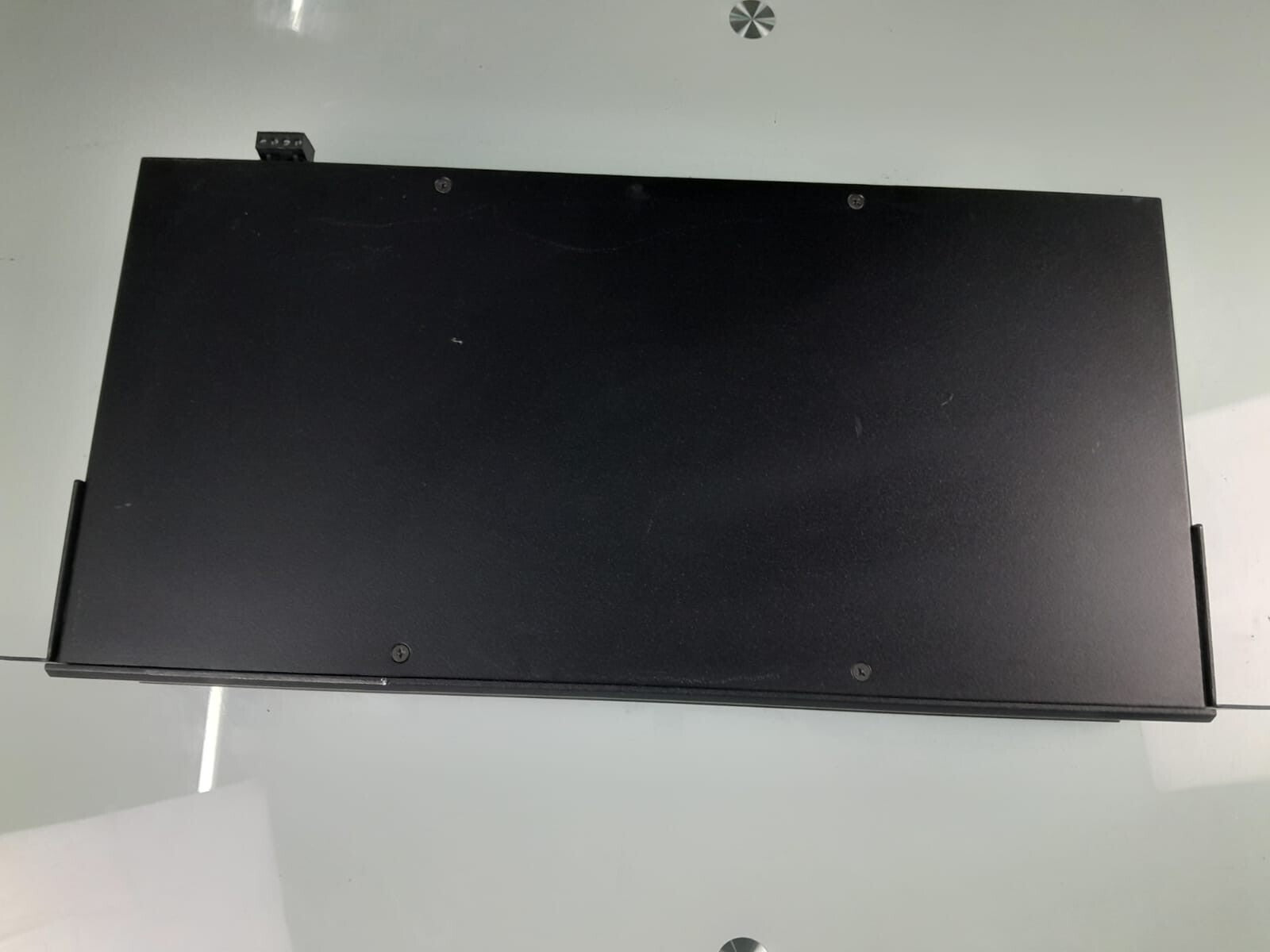 CRESTRON CNX BIPAD8 PROFESSIONAL AUDIO DISTRIBUTION PROCESSOR