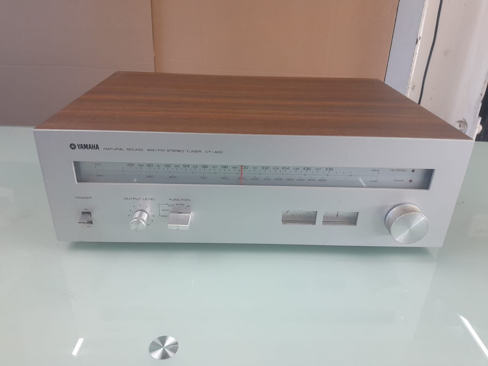 YAMAHA CT 400 NATURAL SOUND AM / FM STEREO TUNER
