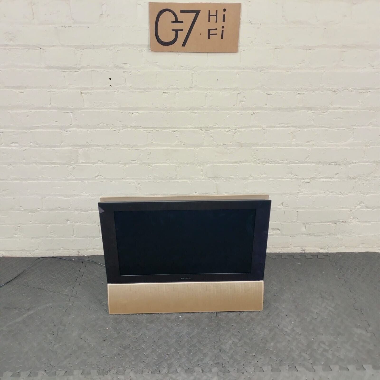 BANG & OLUFSEN B&O BEOCENTER 6 23 INCH TV
