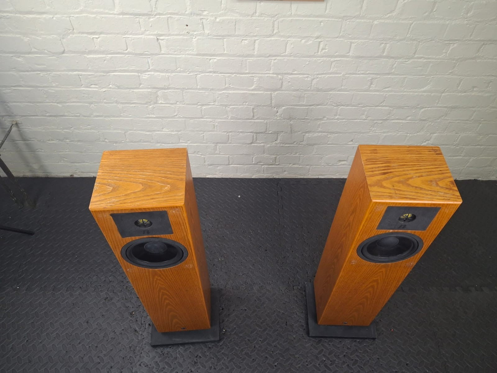 NEAT ACOUSTICS ELITE FLOOR STANDING SPEAKERS