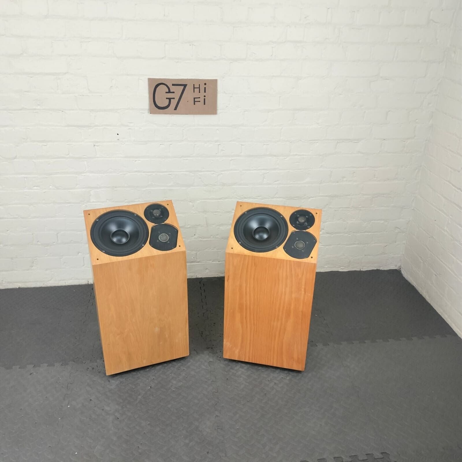 SHAHINIAN ARCS MK2 OMNIDIRECTIONAL ACOUSTICS ARC SPEAKERS
