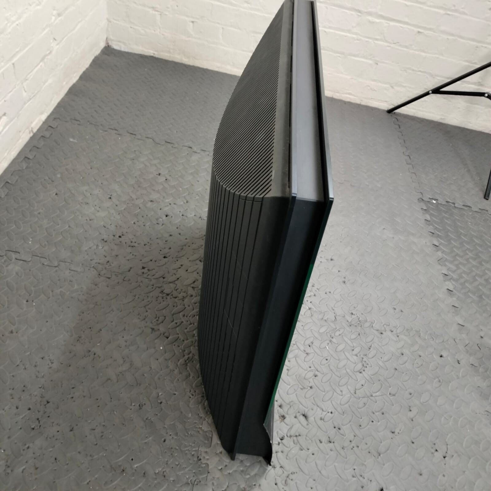 BANG & OLUFSEN B&O BEOCENTER 6 26 INCH TV #003