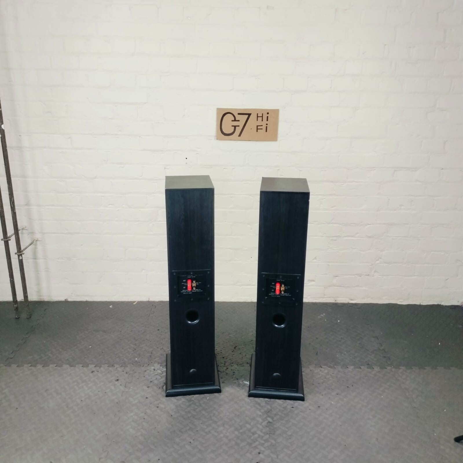 ACOUSTIC ENERGY AE109 FLOOR STANDING SPEAKERS