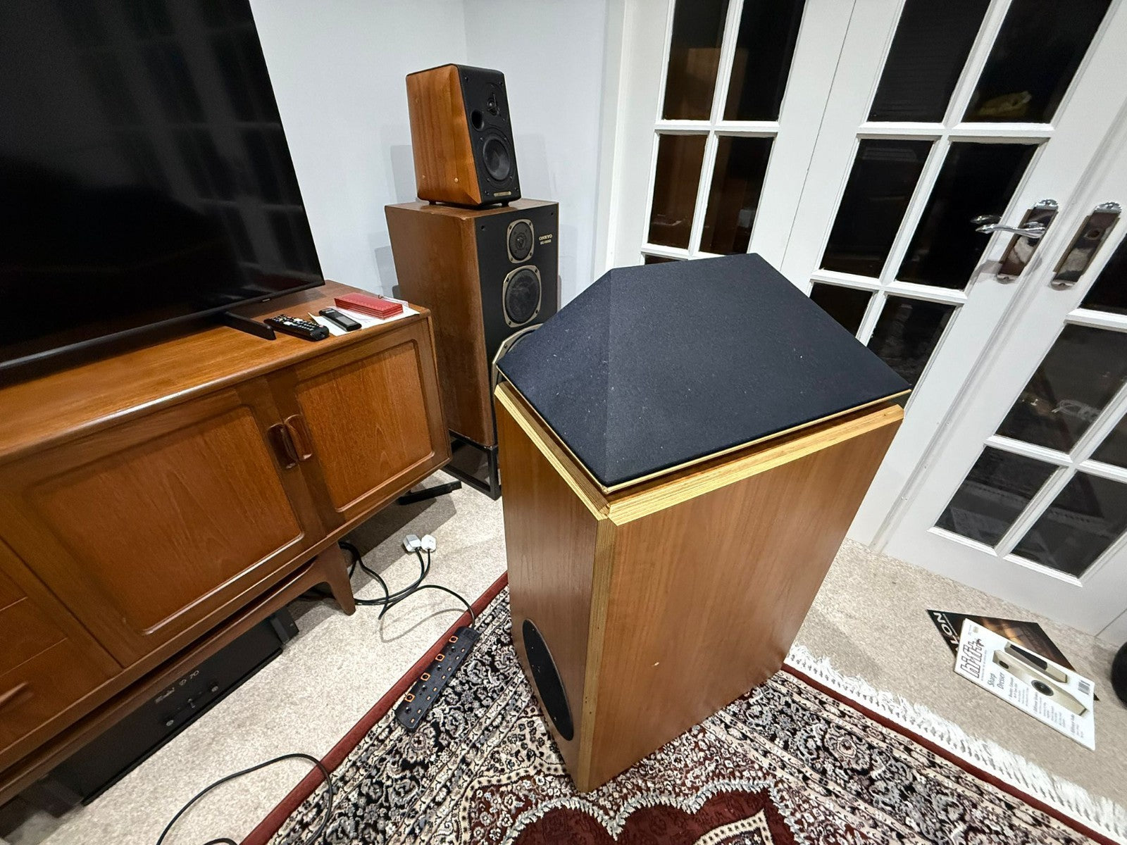 SHAHINIAN ACOUSTICS DIAPASON ENSEMBLE OMNIDIRECTIONAL SPEAKERS