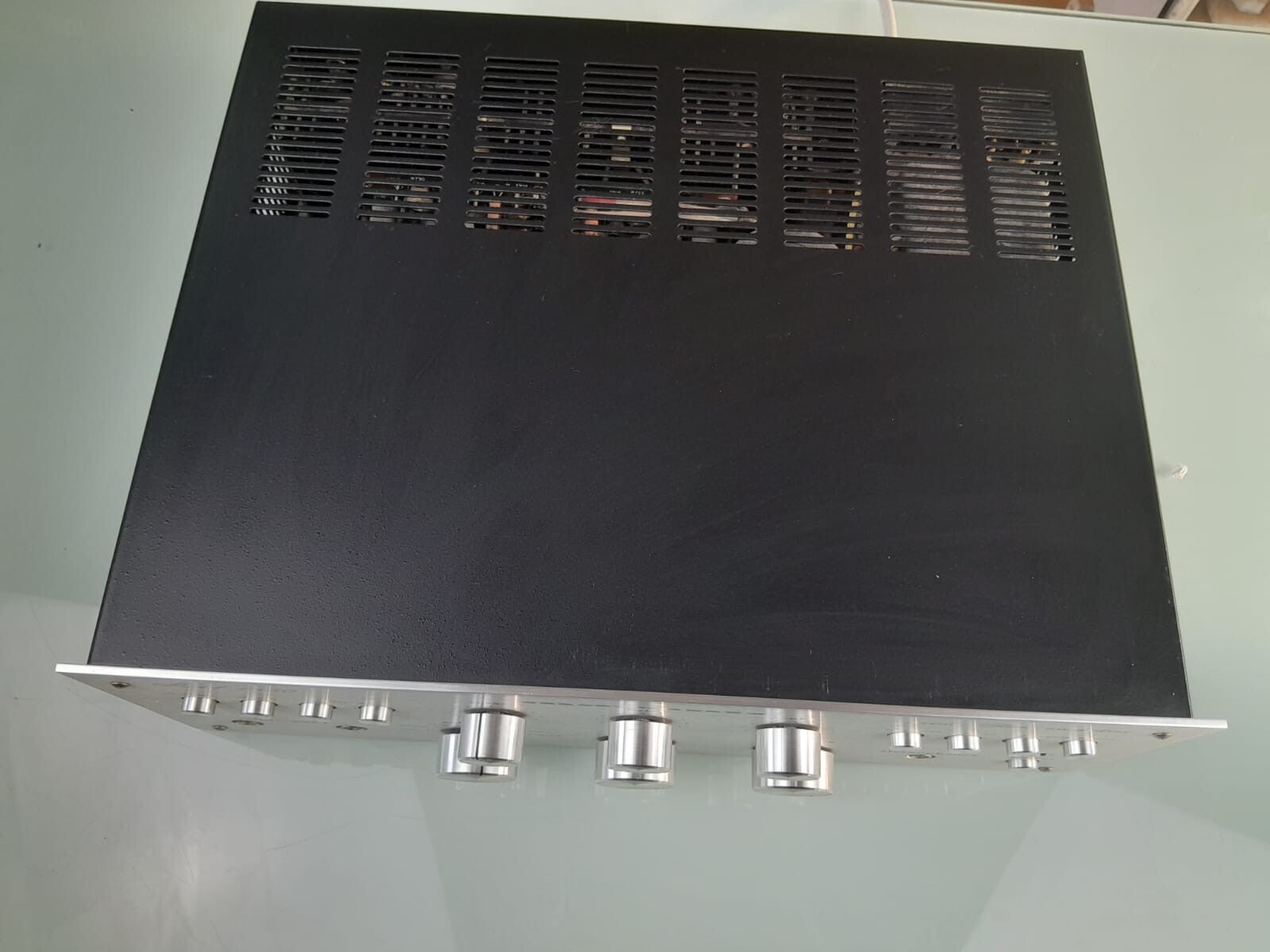 MARANTZ 1060 STEREO AMPLIFIER