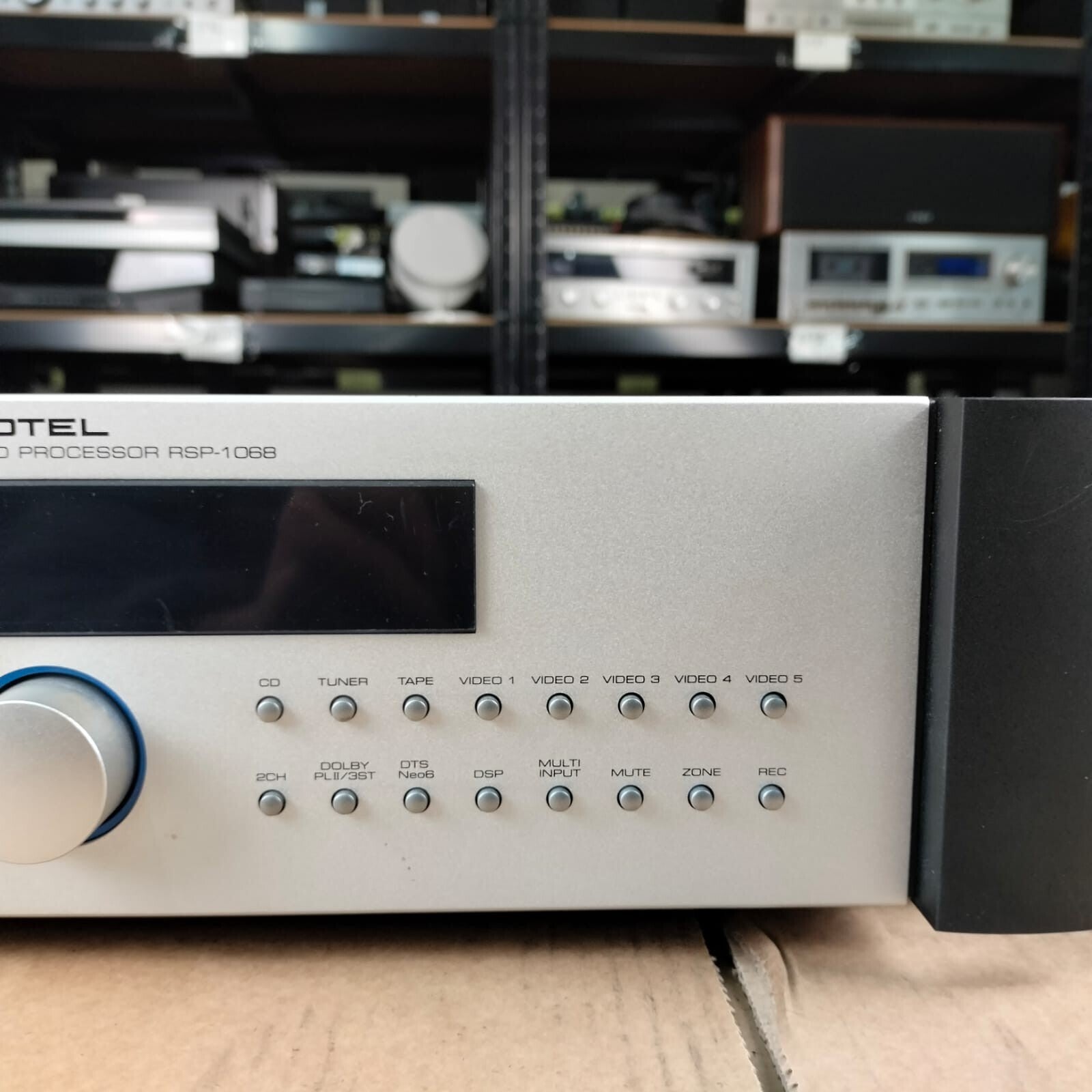 ROTEL RSP 1068 SURROUND SOUND PROCESSOR