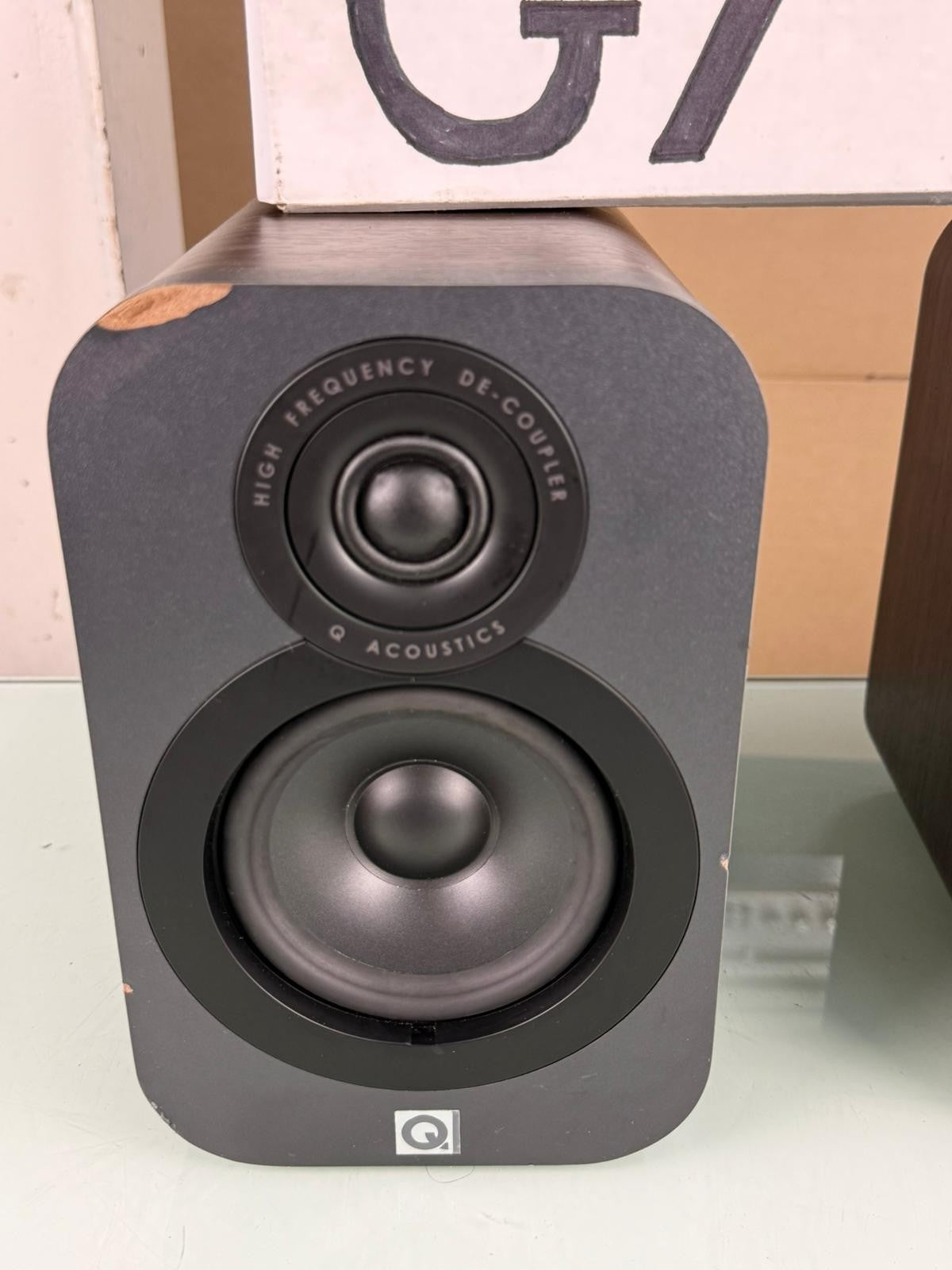 Q ACOUSTICS 3010 SPEAKERS