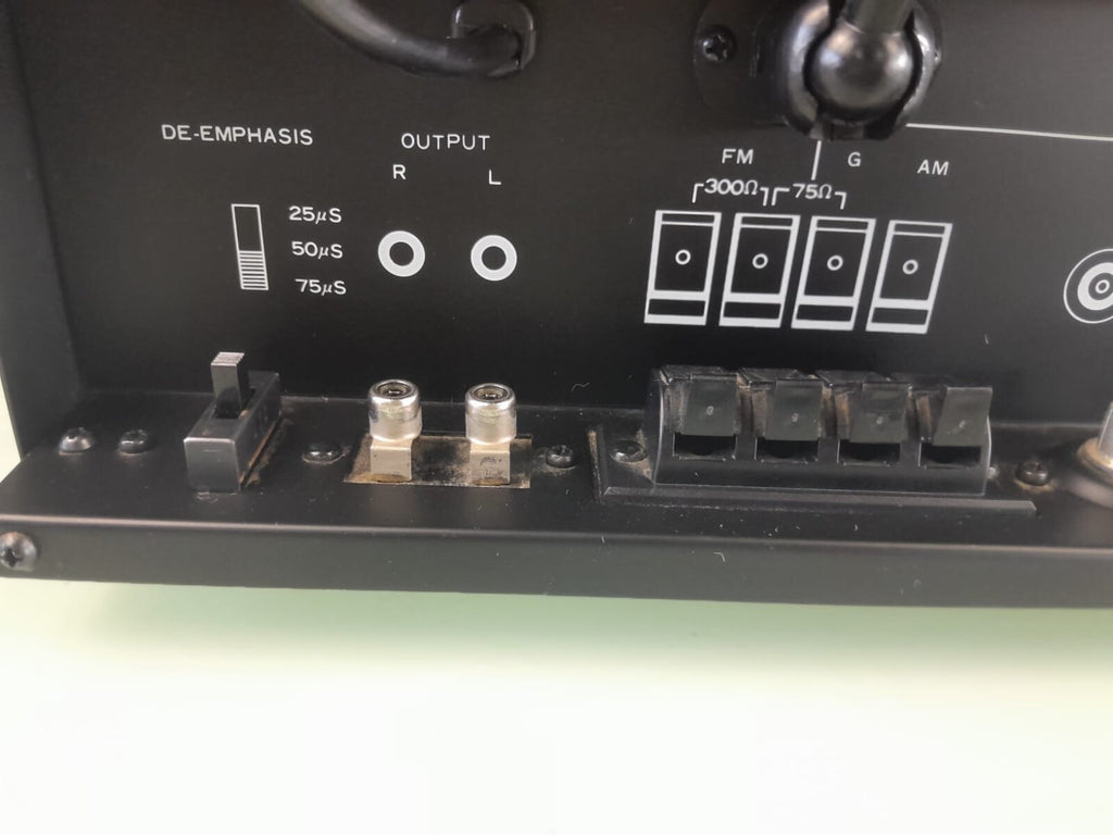 NAD 4020A AM/FM STEREO TUNER