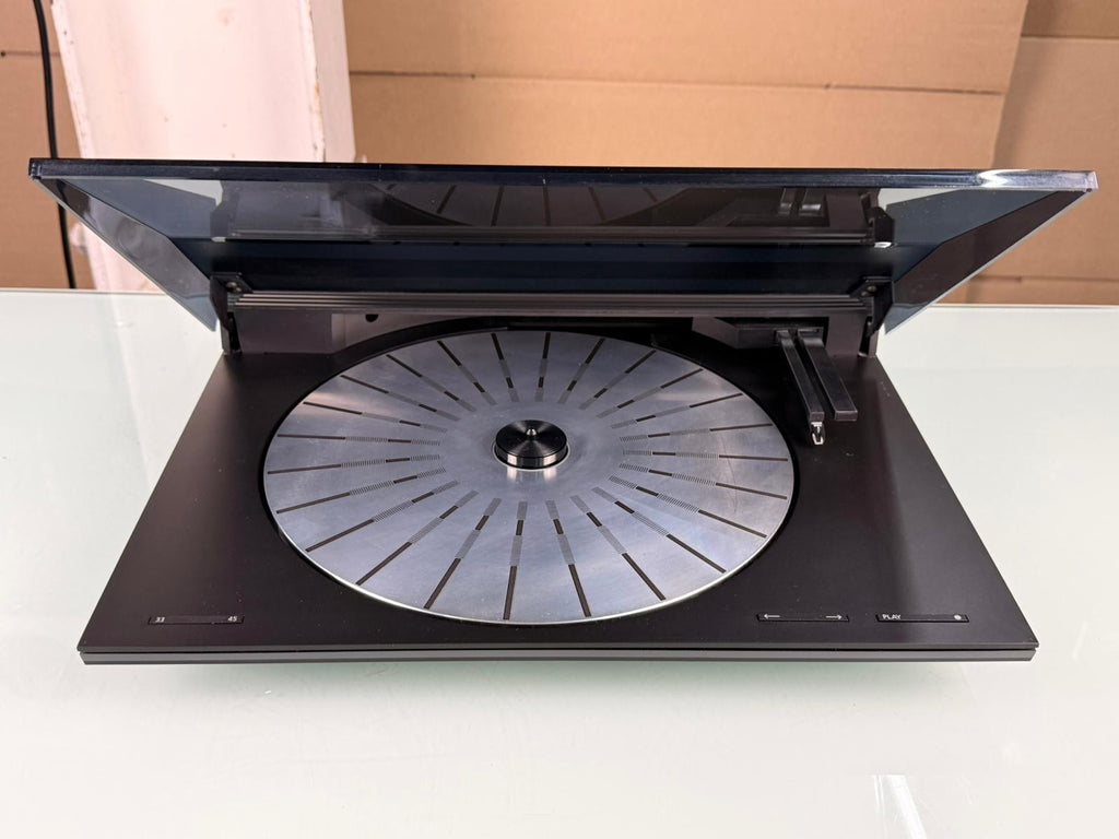 BANG & OLUFSEN B&O BEOGRAM 8500 TURNTABLE WITH MMC4 CARTRIDGE