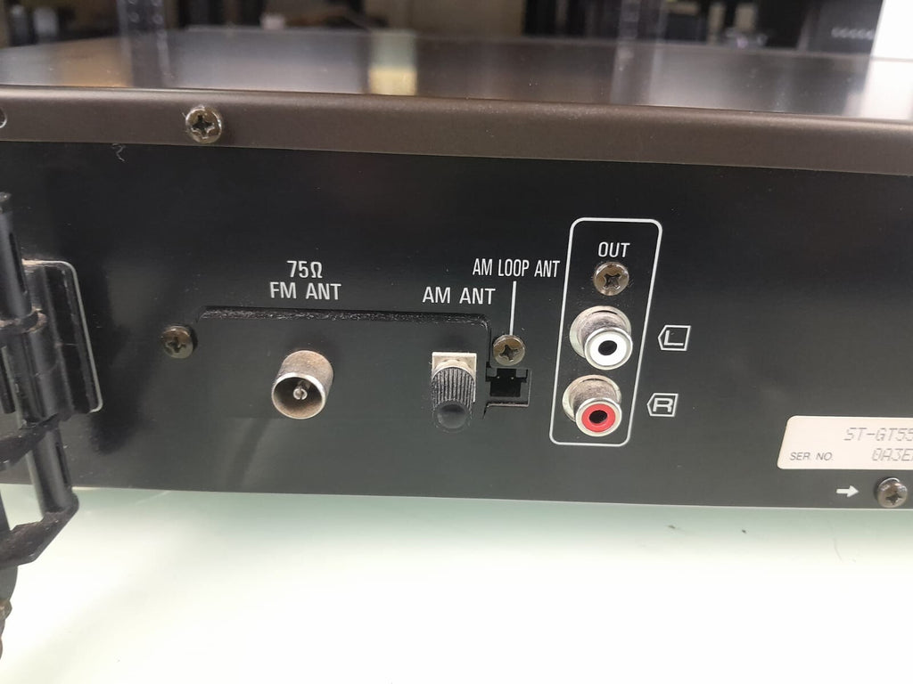 TECHNICS ST GT550 STEREO SYNTHESIZER TUNER