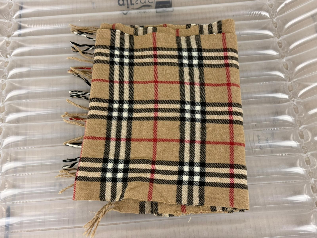 BURBERRYS PURE CASHMERE SCARF