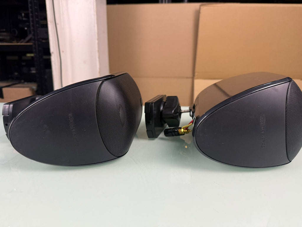 BOWERS & WILKINS B&W M 1 SPEAKERS WITH WALL BRACKETS