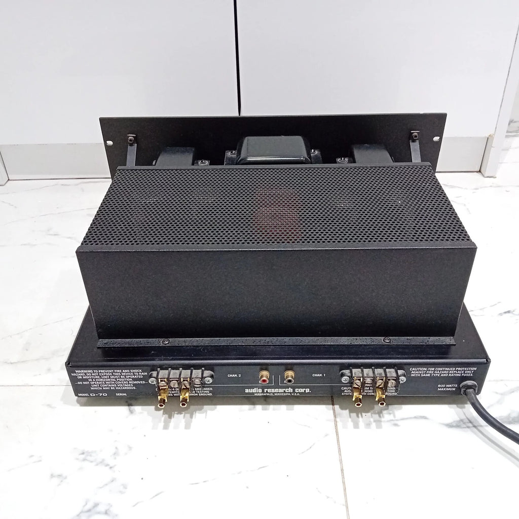 AUDIO RESEARCH MODEL D 70 TUBE VALVE VACUUM POWER AMPLIFIER