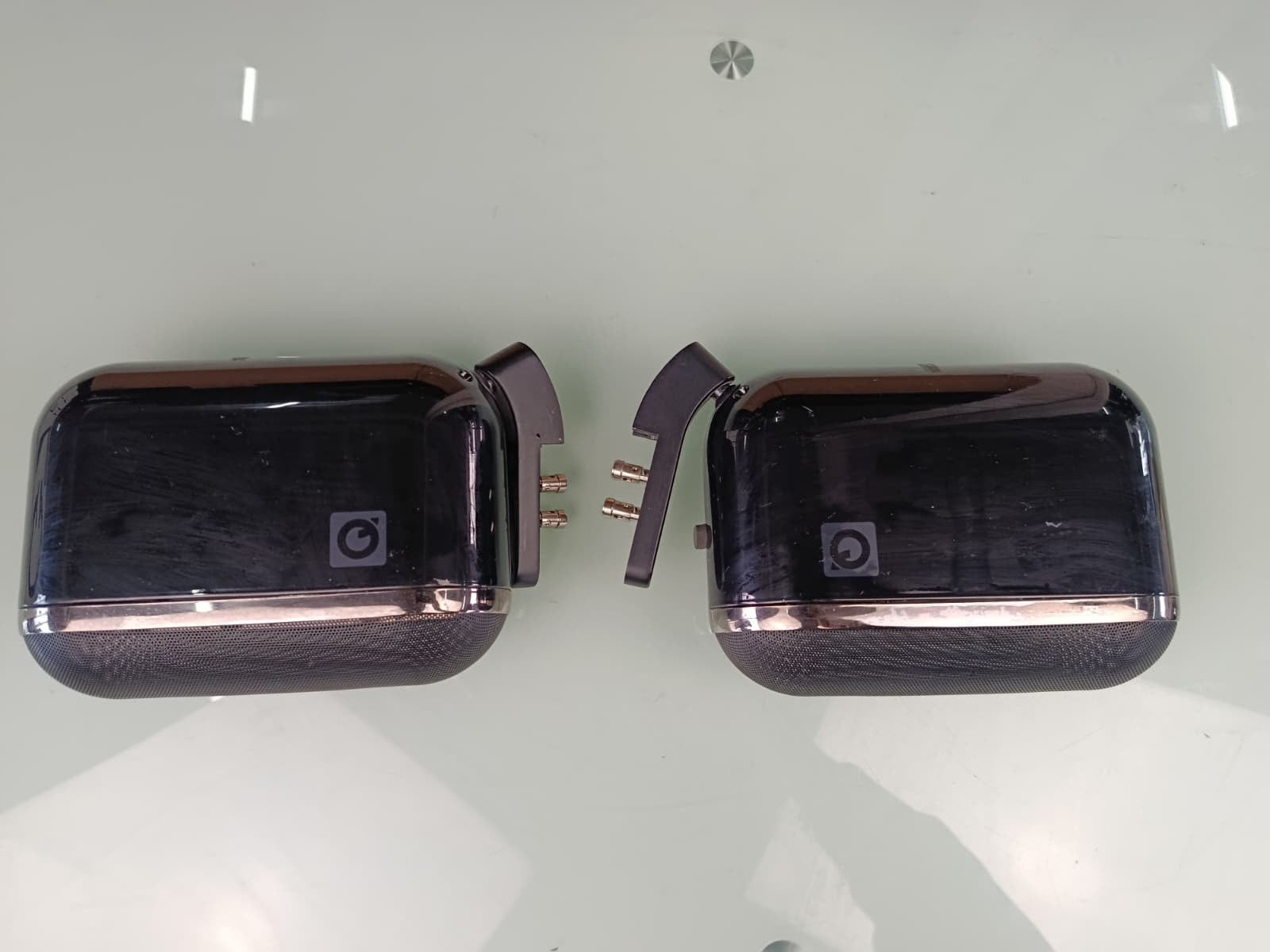 Q ACOUSTICS 7000lri SPEAKERS