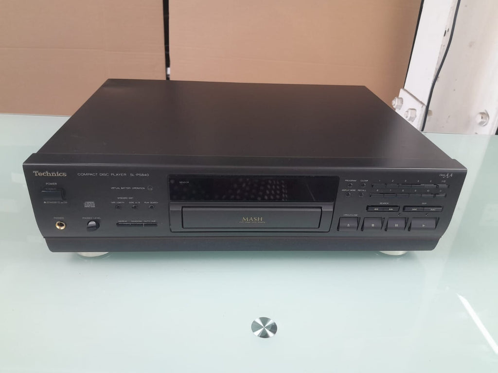 TECHNICS SL PS840 CD PLAYER