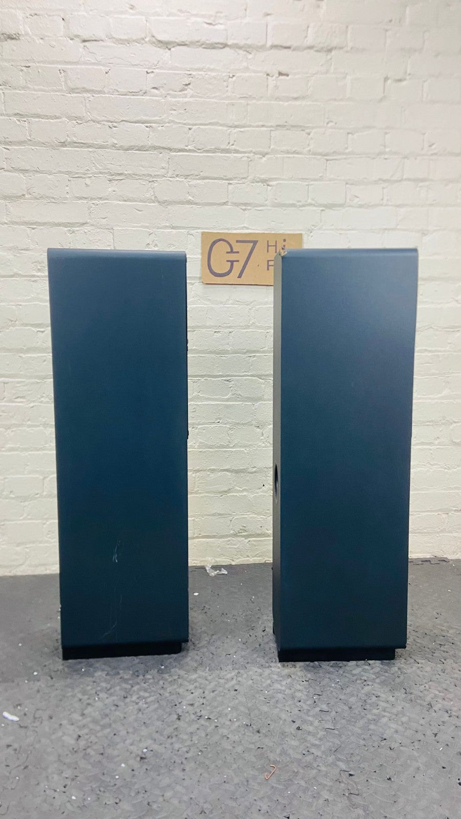 Q ACOUSTICS 2050i FLOOR STANDING SPEAKERS