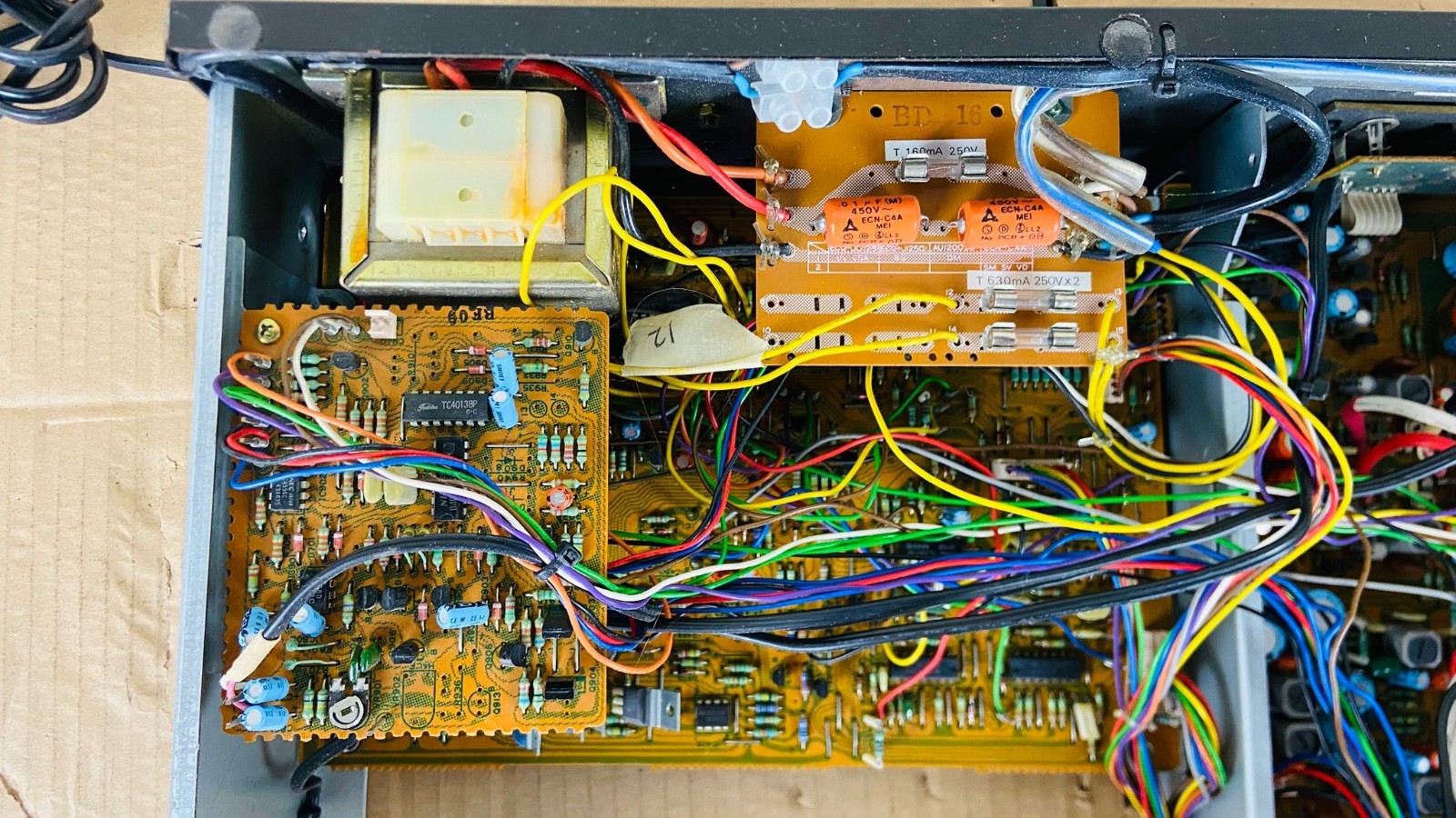 NAKAMICHI 670ZX DISCRETE HEAD CASSETTE DECK