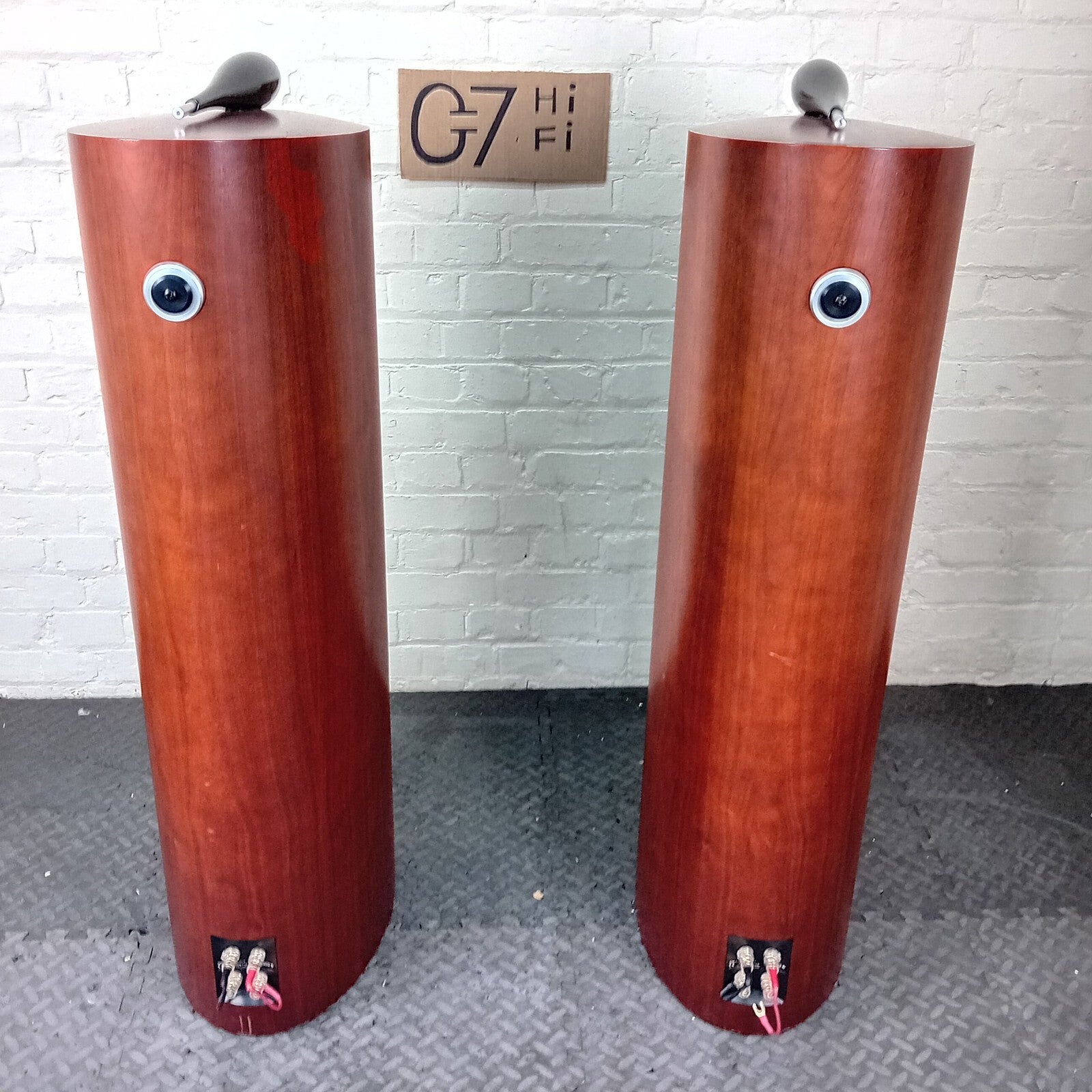 BOWERS & WILKINS B&W 803 D FLOOR STANDING SPEAKERS
