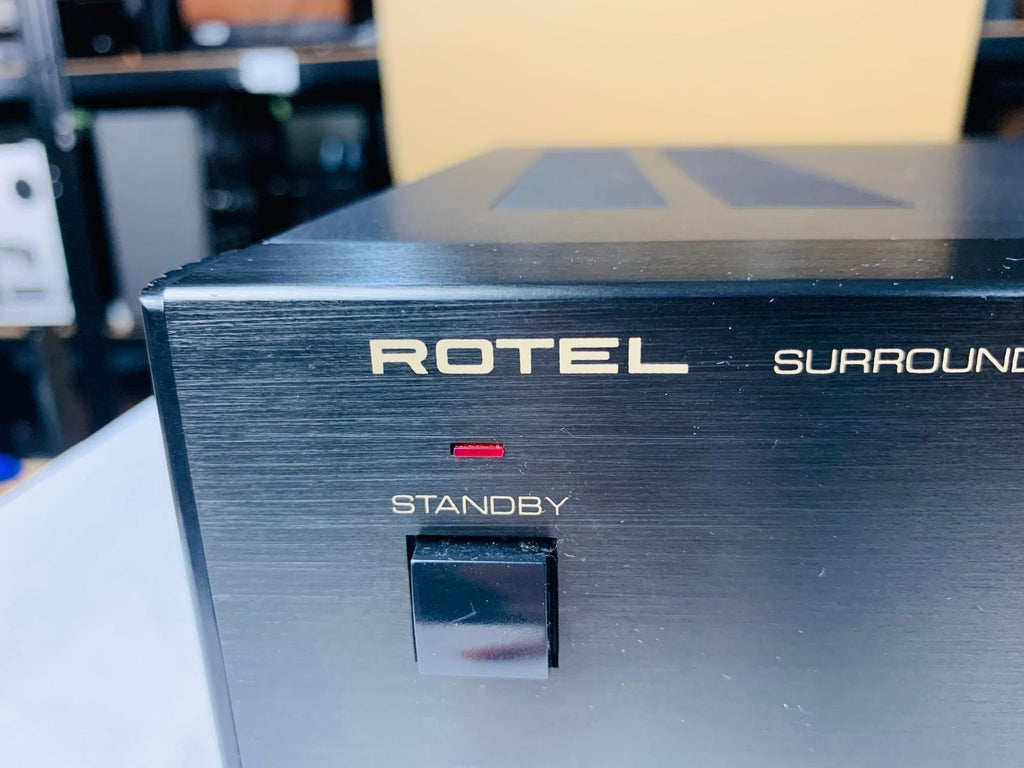 ROTEL RSP 985 SURROUND SOUND PROCESSOR WITH REMOTE