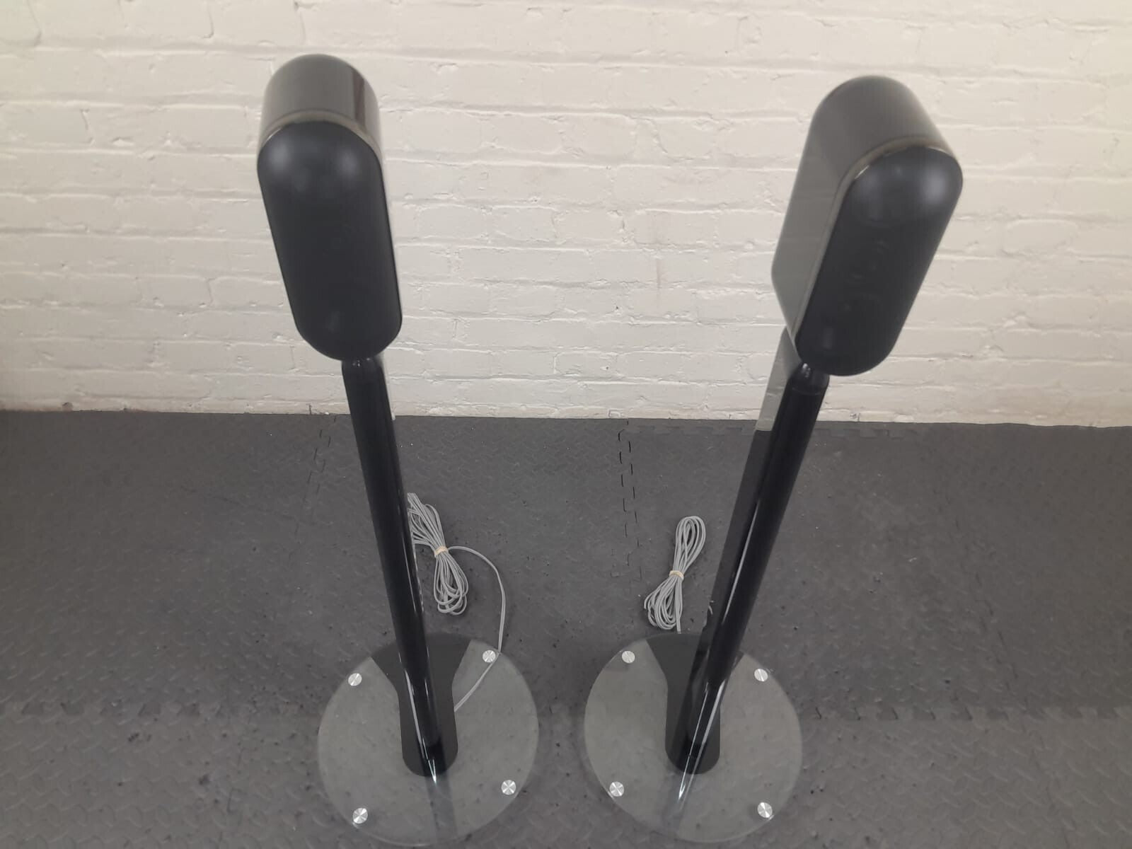 Q ACOUSTIC 7000LRI SPEAKERS WITH 7000ST FLOOR STANDS
