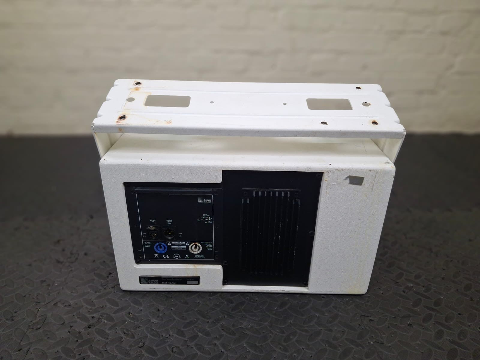 MEYER SOUND MM 10AC SUBWOOFER